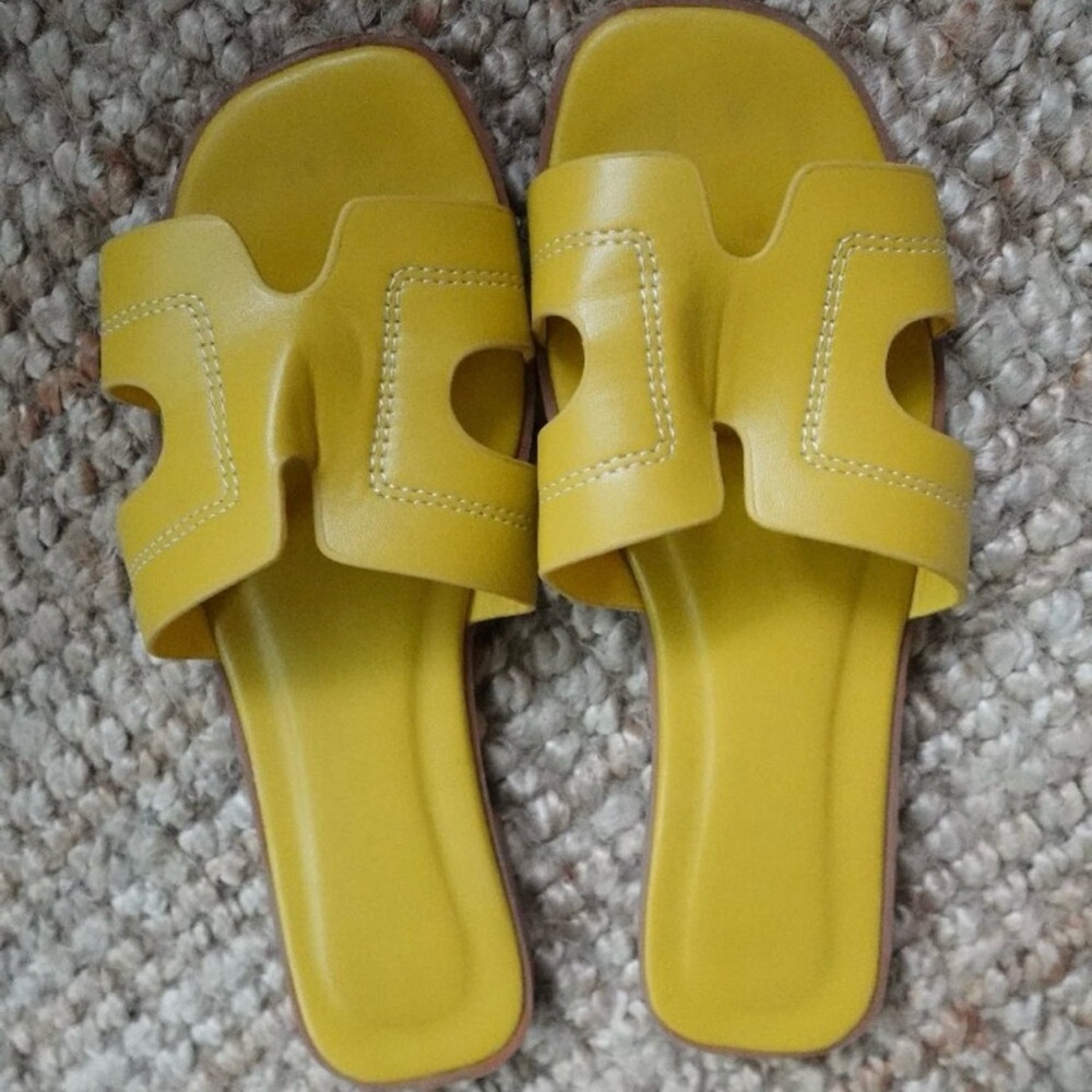 Yellow Leather H Style Flat Sandals 7